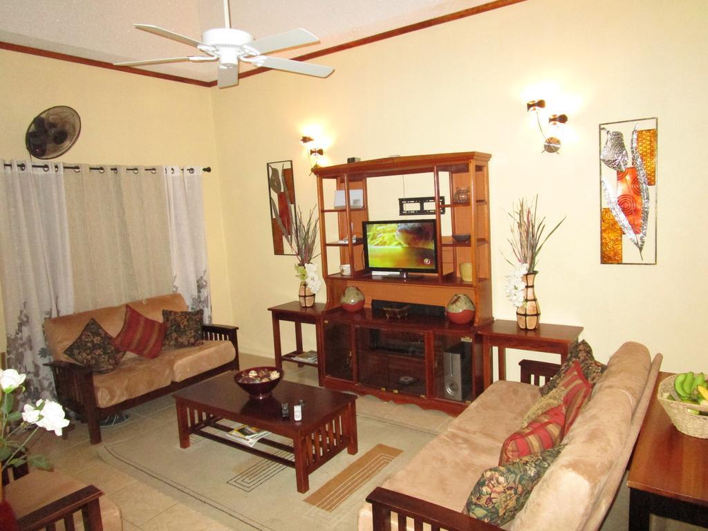 The Residence Portmore Apartments מראה חיצוני תמונה