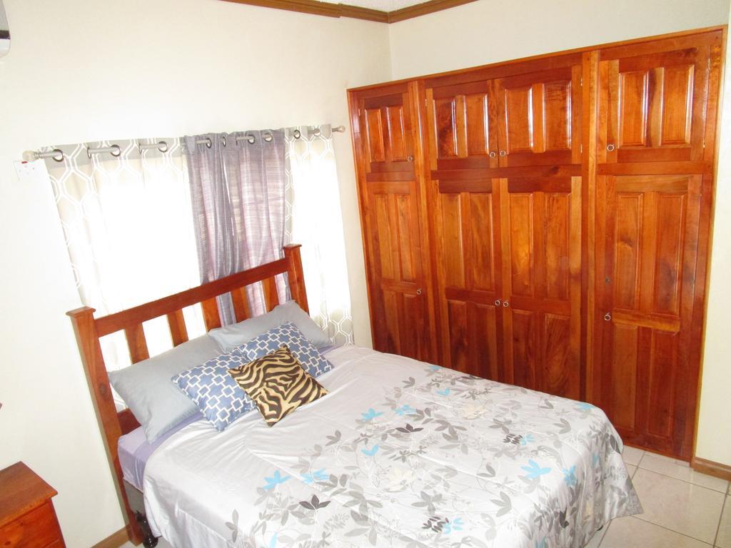 The Residence Portmore Apartments מראה חיצוני תמונה