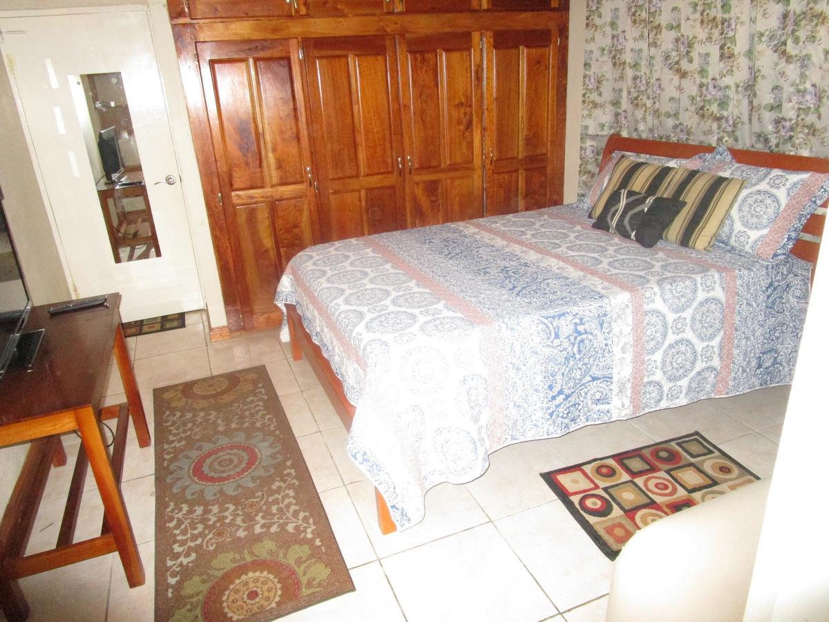 The Residence Portmore Apartments מראה חיצוני תמונה